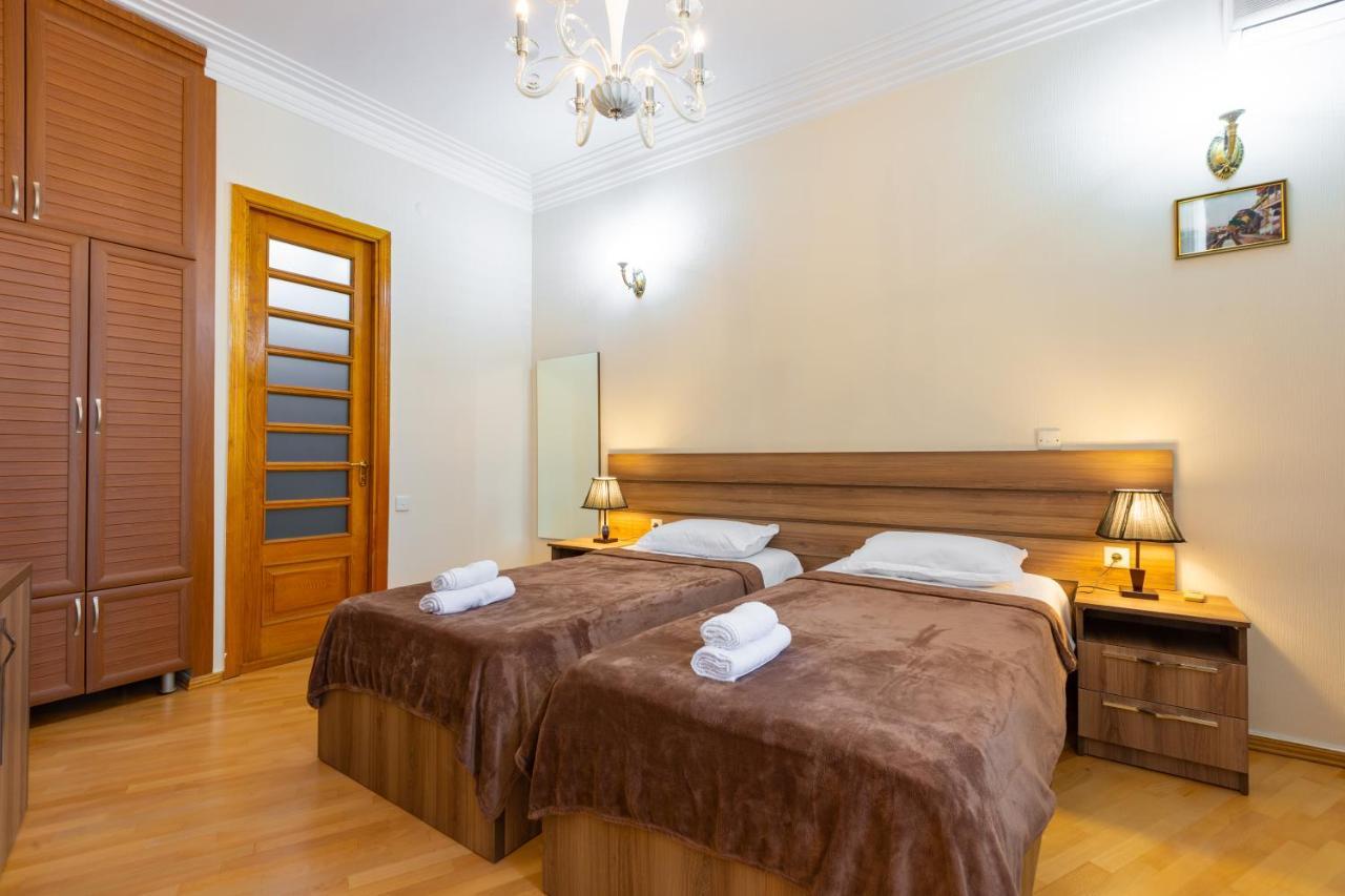 Villa Tiflisi Luaran gambar
