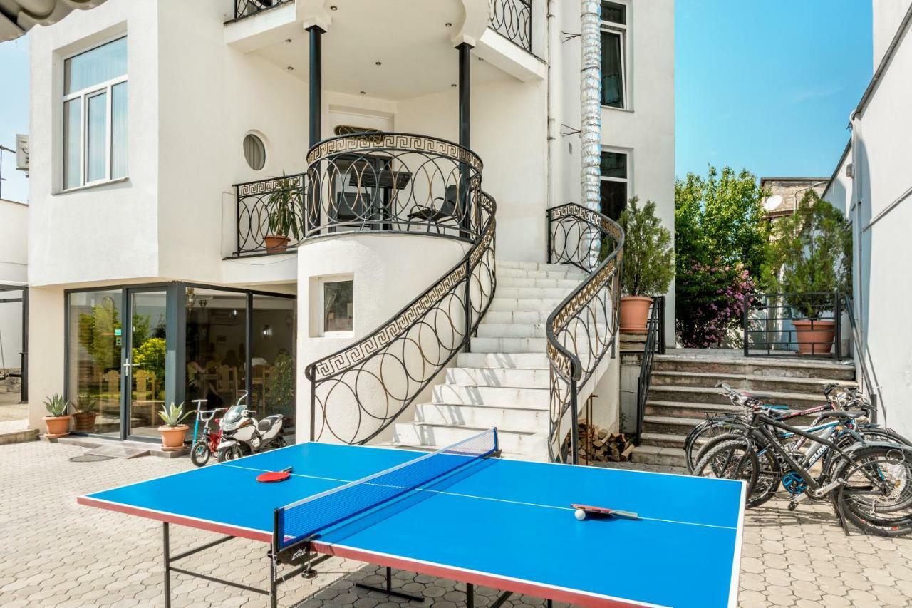 Villa Tiflisi Luaran gambar
