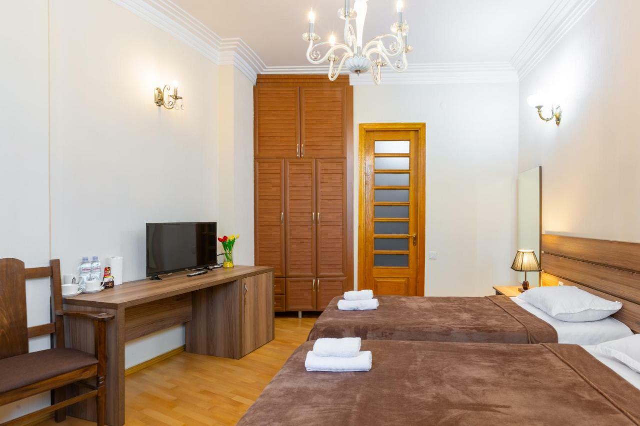 Villa Tiflisi Luaran gambar