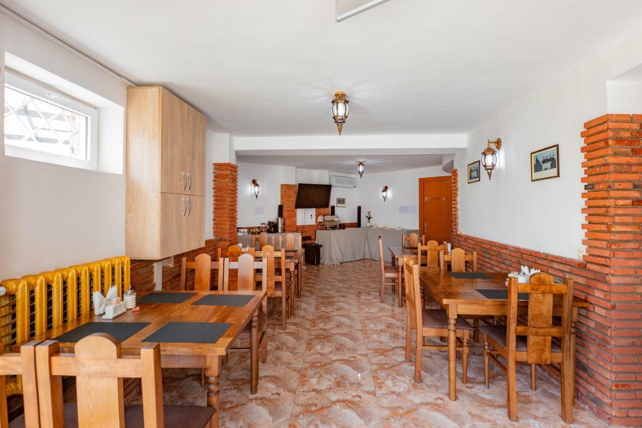 Villa Tiflisi Luaran gambar